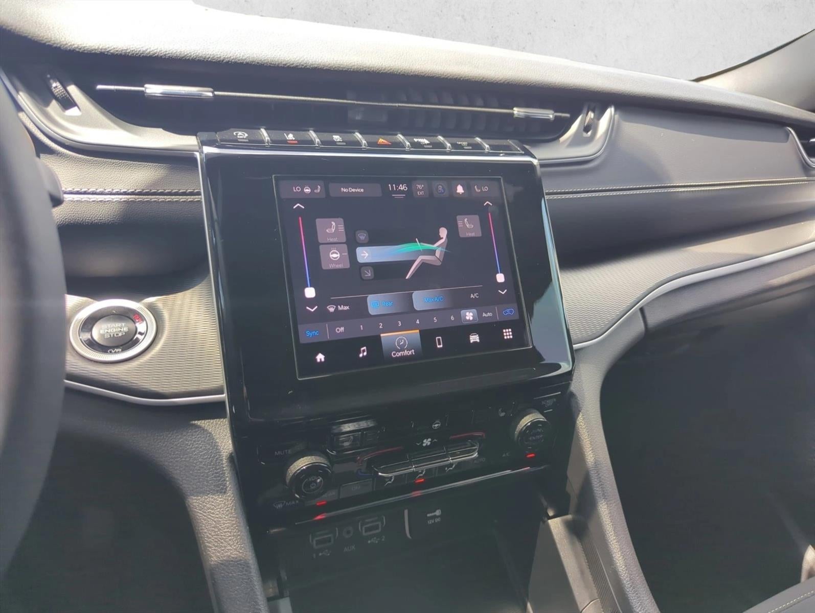 2025 Jeep Grand Cherokee Laredo 4x2