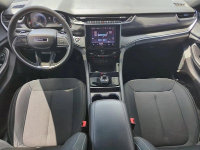 2025 Jeep Grand Cherokee Laredo 4x2