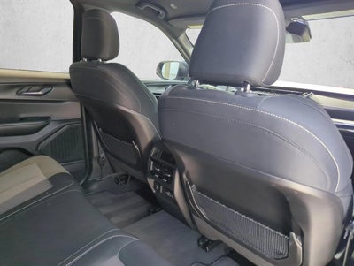 2025 Jeep Grand Cherokee Laredo 4x2