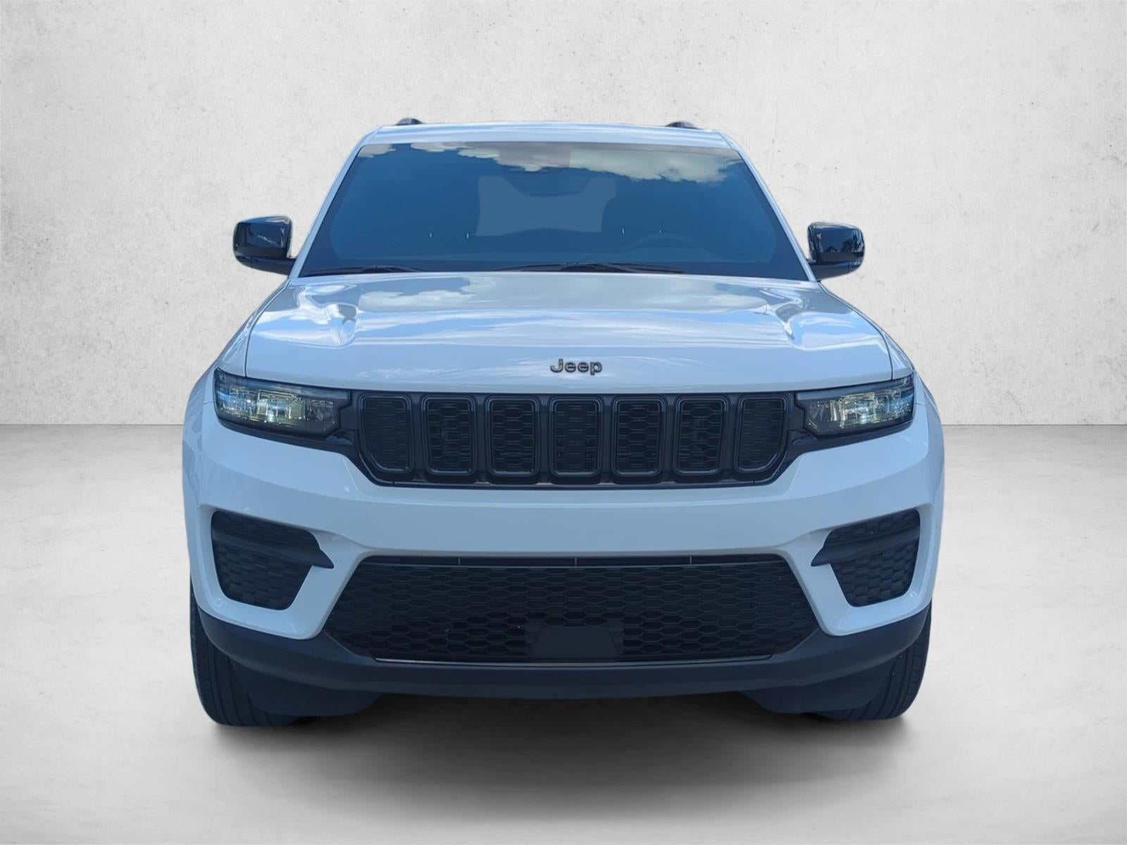2024 Jeep Grand Cherokee Altitude 4x2