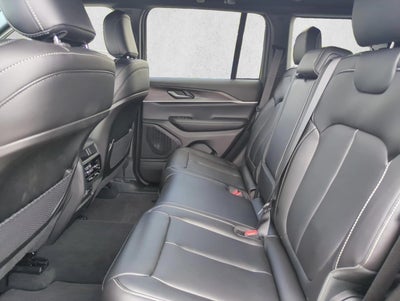 2025 Jeep Grand Cherokee Limited 4x2