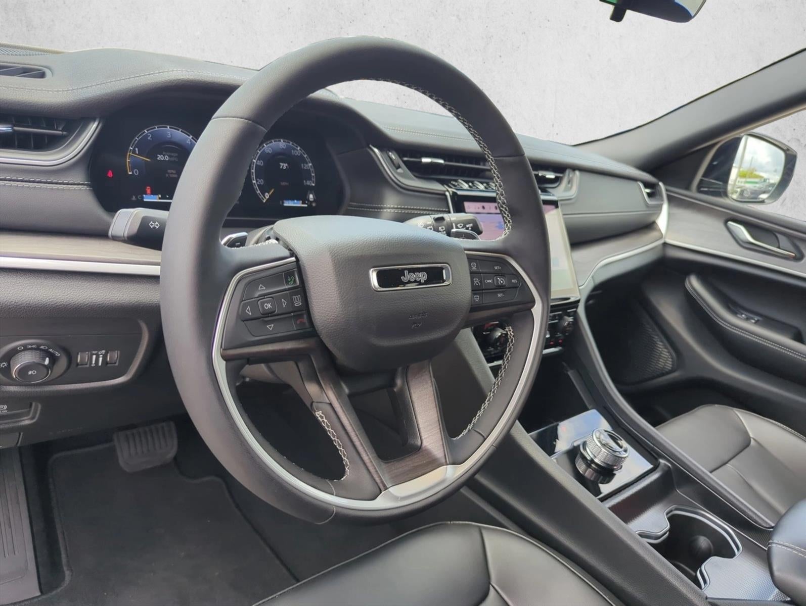 2025 Jeep Grand Cherokee Limited 4x2