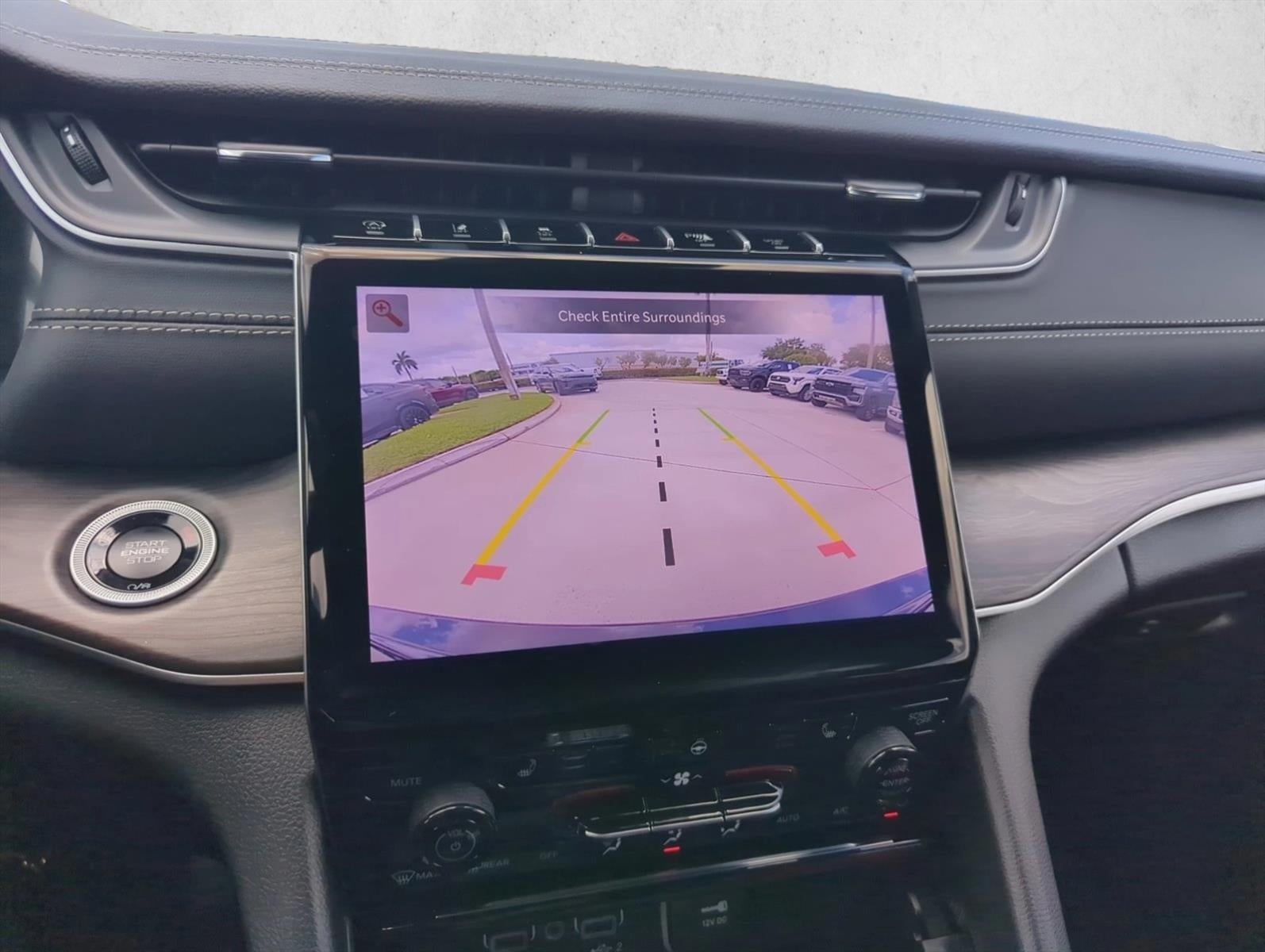 2025 Jeep Grand Cherokee Limited 4x2