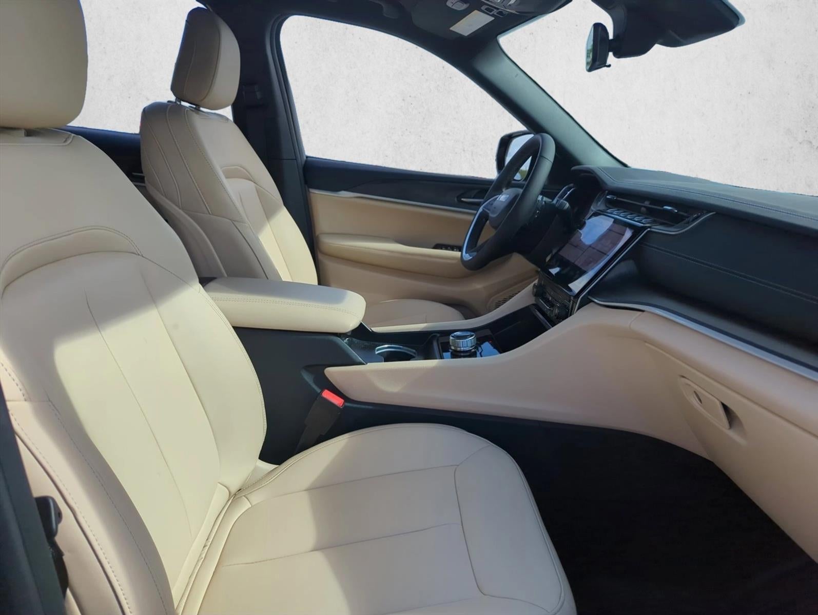 2025 Jeep Grand Cherokee Limited 4x2