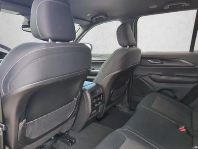 2024 Jeep Grand Cherokee Laredo 4x4
