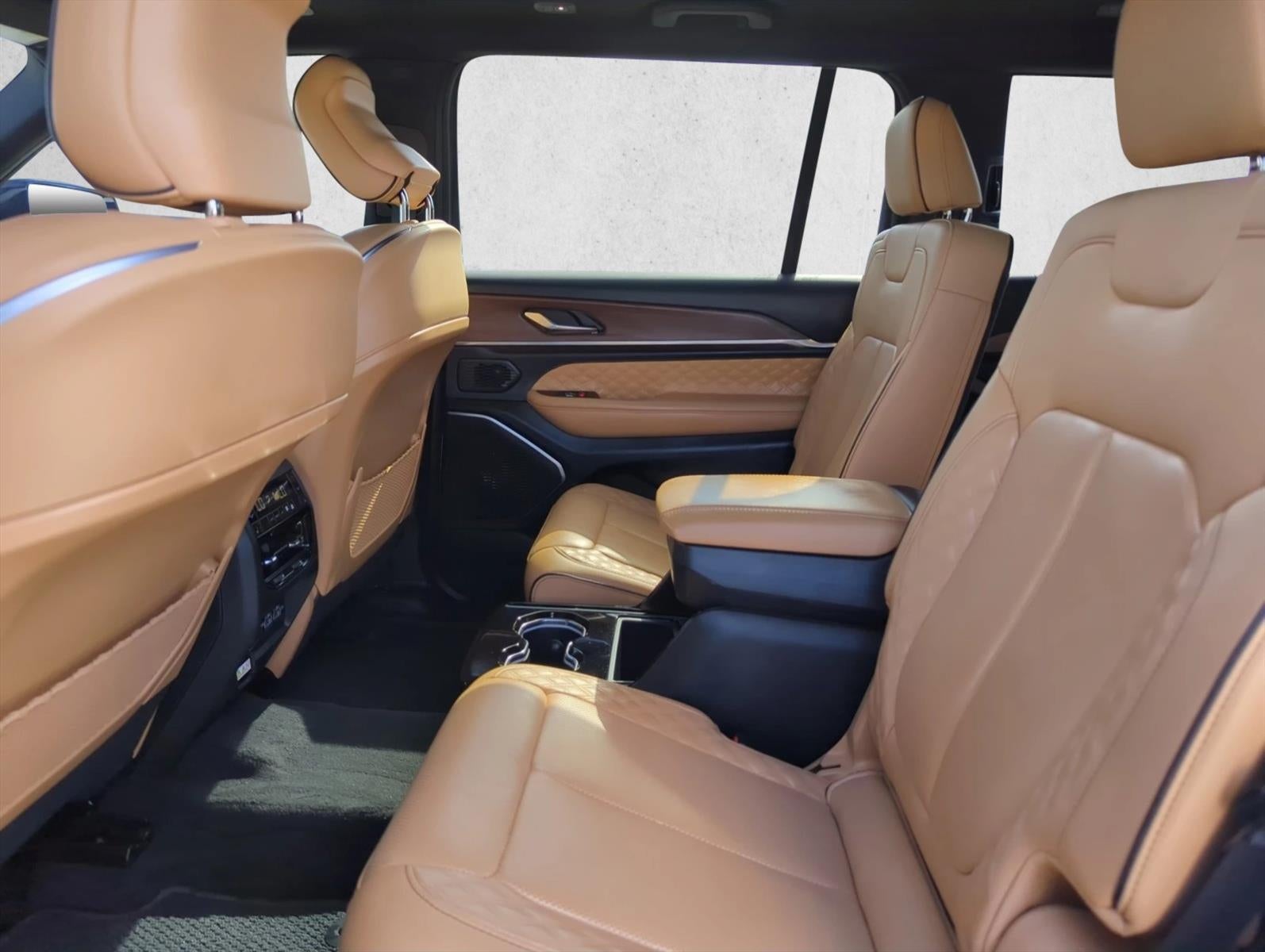 2025 Jeep Grand Cherokee L Summit 4x4