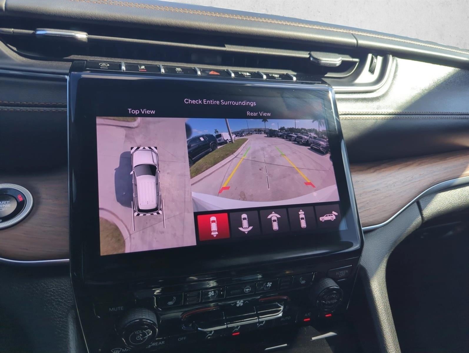 2025 Jeep Grand Cherokee L Summit 4x4