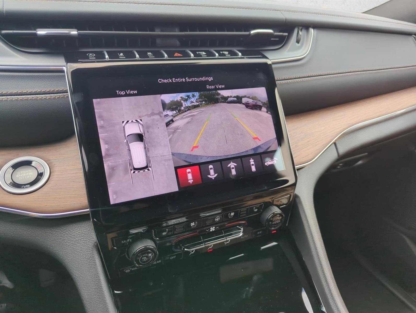 2025 Jeep Grand Cherokee L Summit 4x4