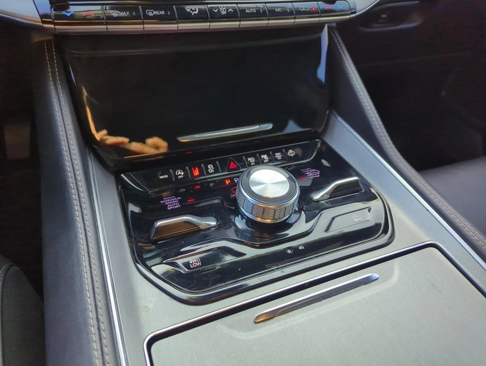 2023 Jeep Wagoneer Series II Carbide 4x4