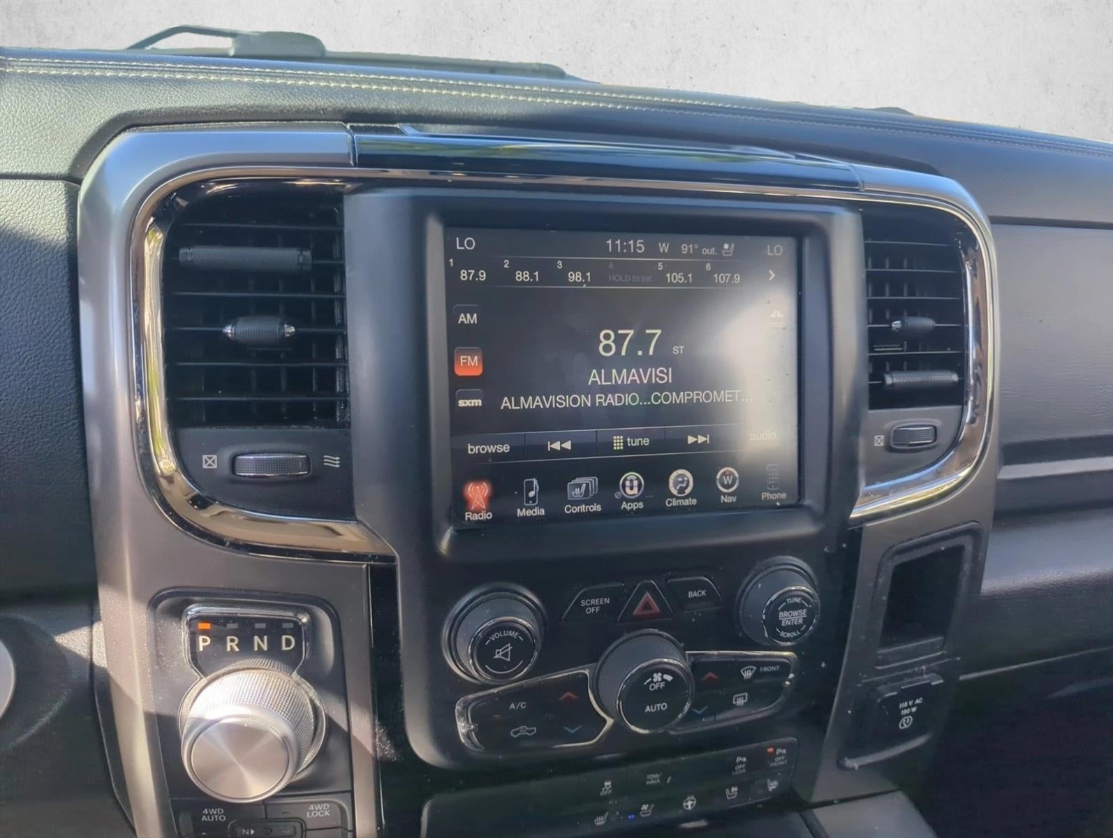 2017 RAM 1500 Night 4x4 Crew Cab 5'7" Box