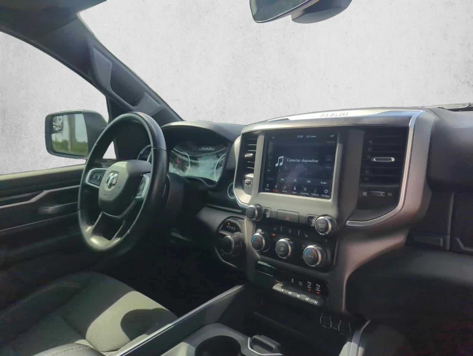 2021 RAM 1500 Big Horn 4x2 Crew Cab 5'7" Box