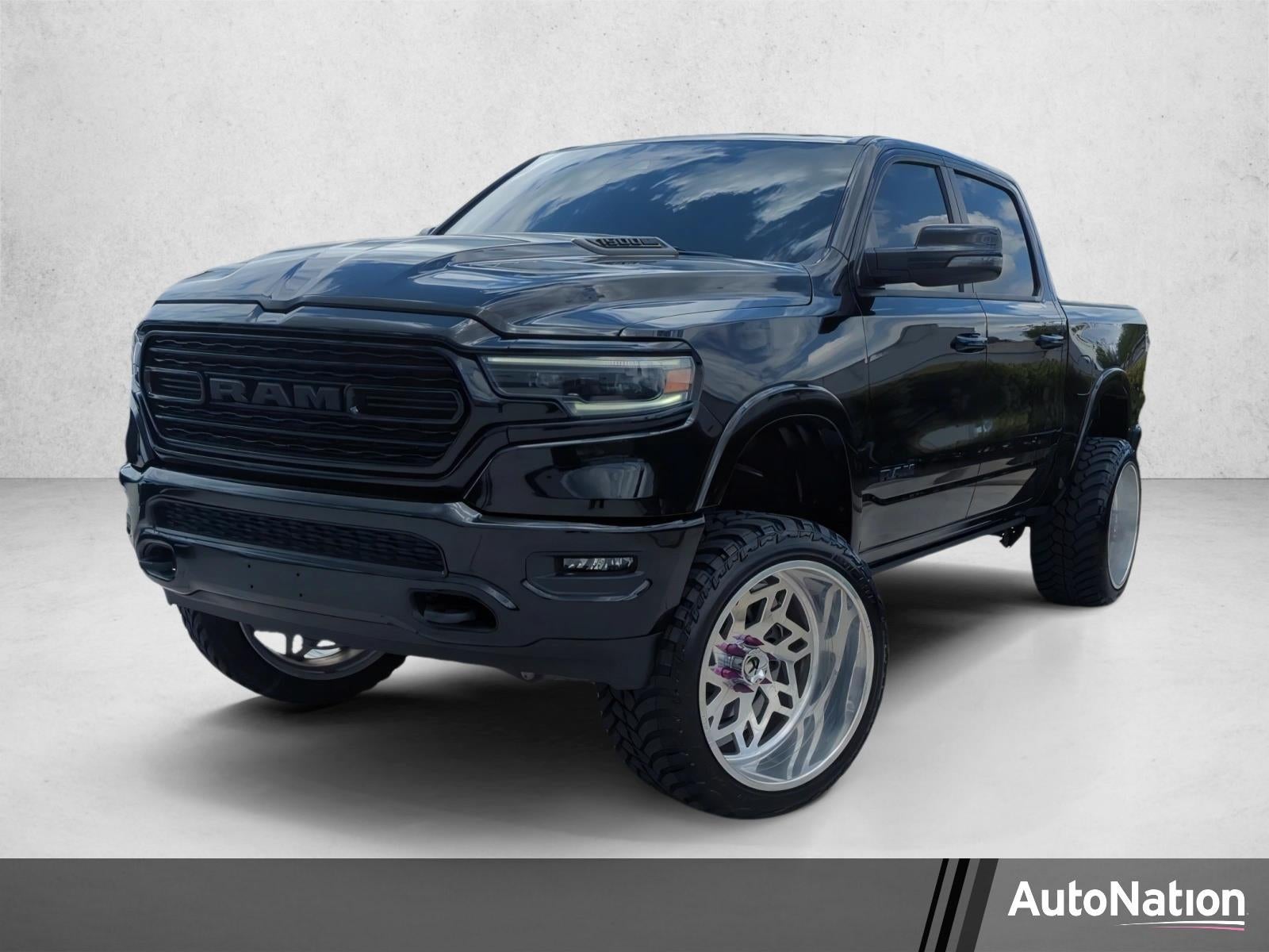 2023 RAM 1500 Limited 4x2 Crew Cab 5'7" Box