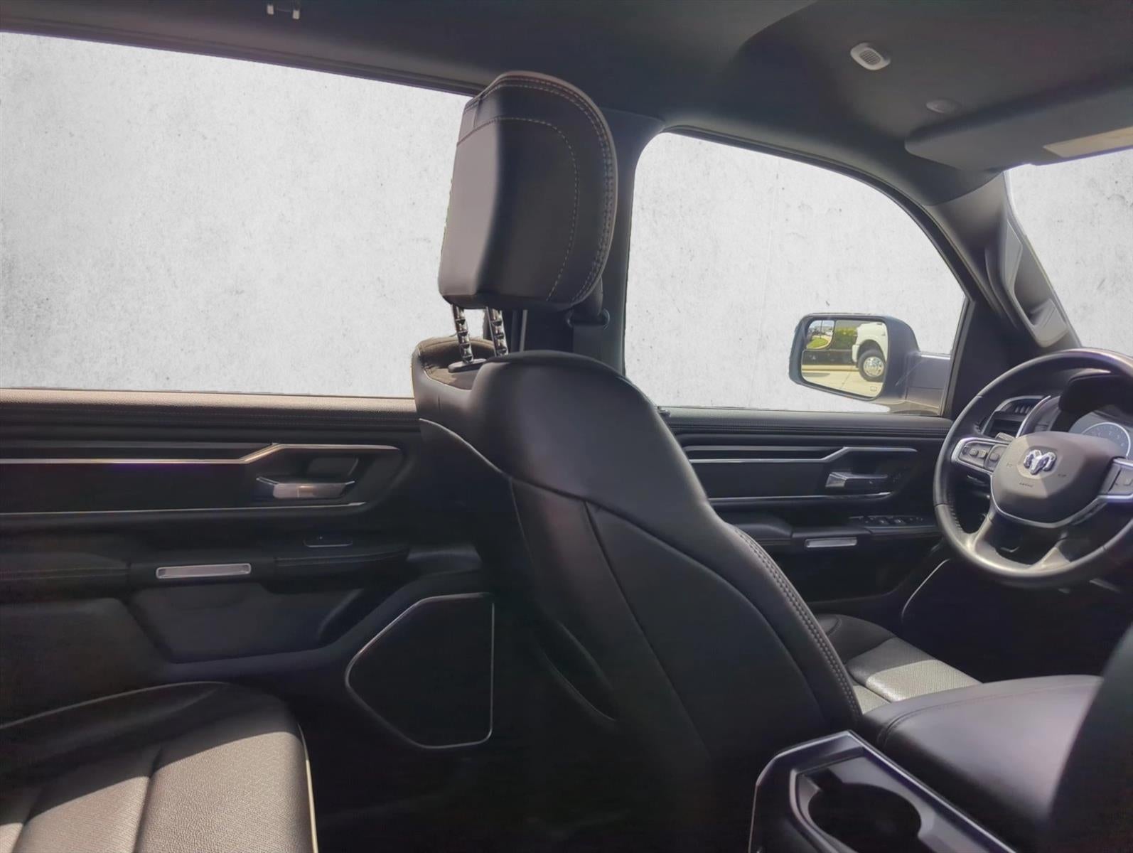 2023 RAM 1500 Laramie 4x2 Crew Cab 5'7" Box