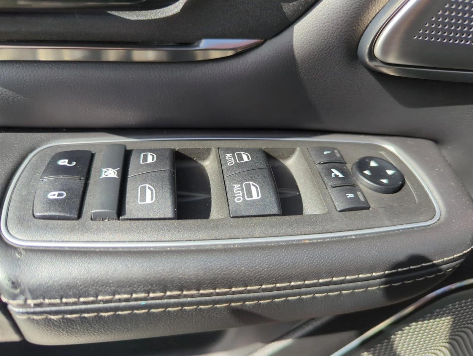 2021 RAM 1500 Limited 4x4 Crew Cab 5'7" Box