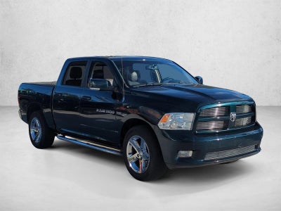 2011 RAM 1500 2WD Crew Cab 5.7 Ft Box Sport