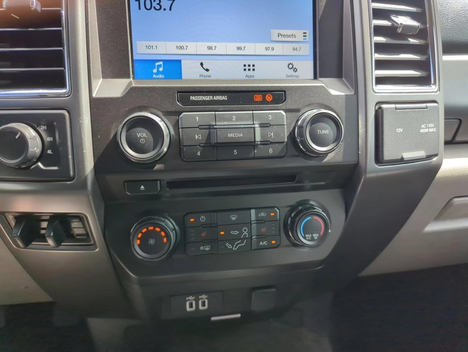 2017 Ford Super Duty F-250 SRW XLT 4WD Crew Cab 6.75' Box