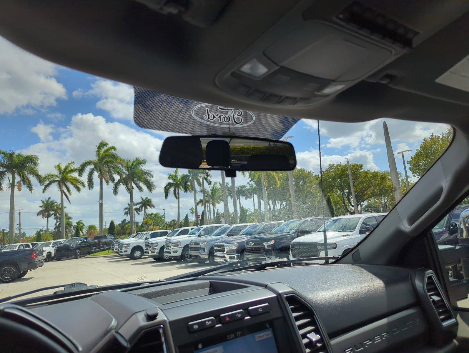 2017 Ford Super Duty F-250 SRW XLT 4WD Crew Cab 6.75' Box