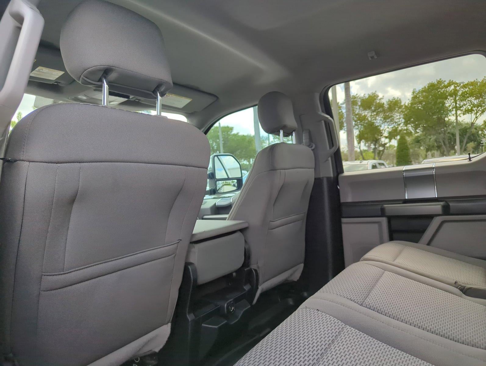 2017 Ford Super Duty F-250 SRW XLT 4WD Crew Cab 6.75' Box