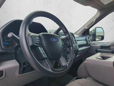 2017 Ford Super Duty F-250 SRW XLT 4WD Crew Cab 6.75' Box