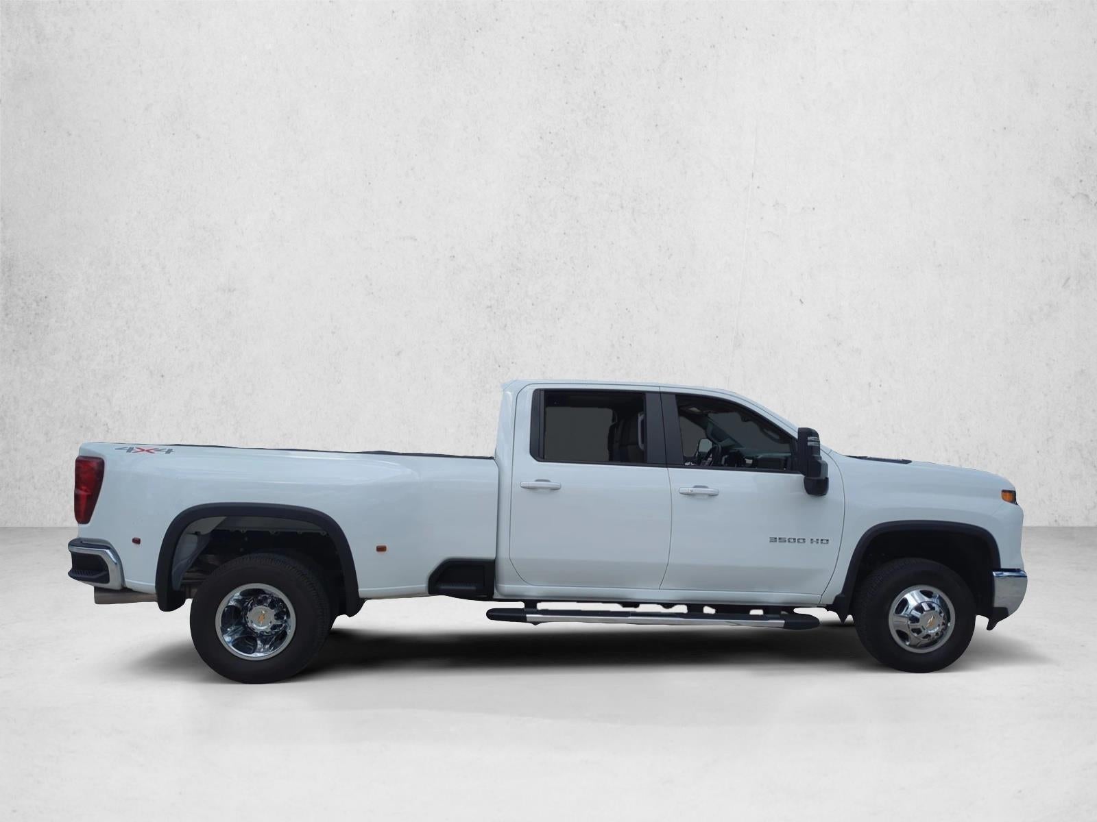 2025 Chevrolet Silverado 3500 HD Crew Cab Long Box 4-Wheel Drive LT