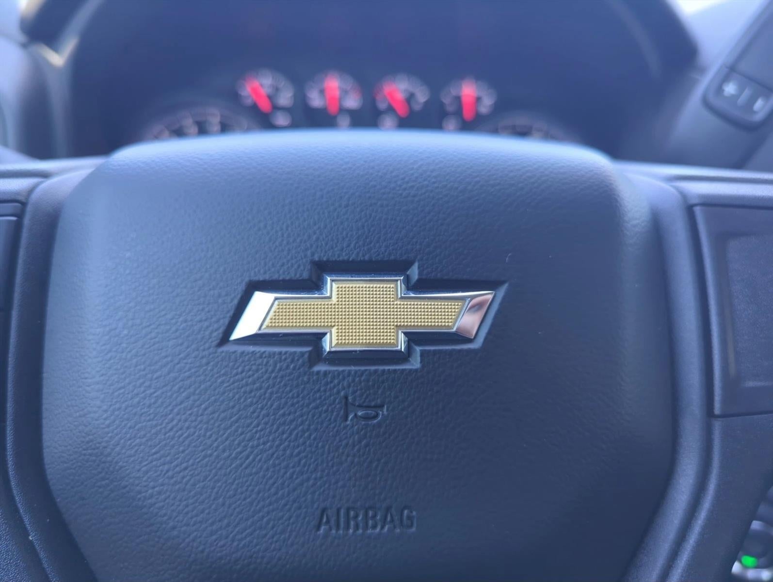 2024 Chevrolet Silverado 1500 Crew Cab Short Box 2-Wheel Drive Custom