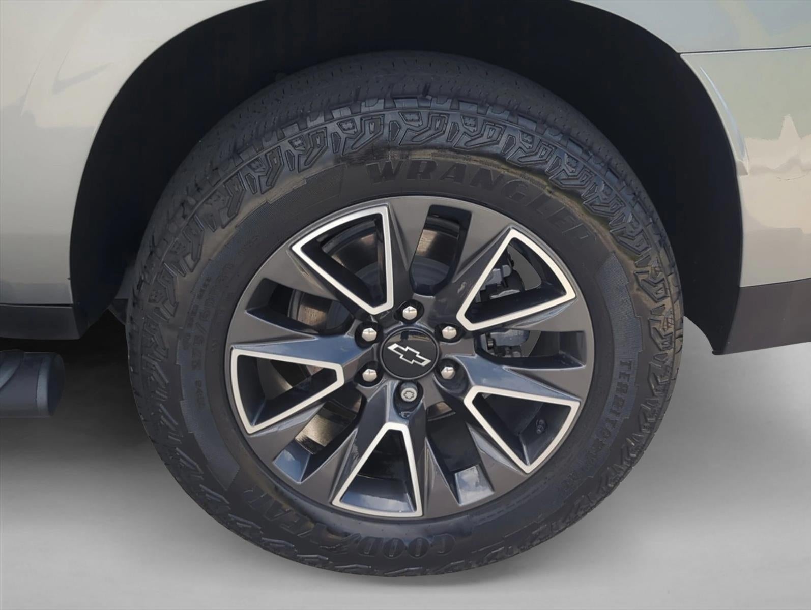 2023 Chevrolet Suburban 4WD Z71