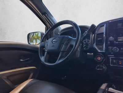 2023 Nissan Titan 4x4 Crew Cab Platinum Reserve
