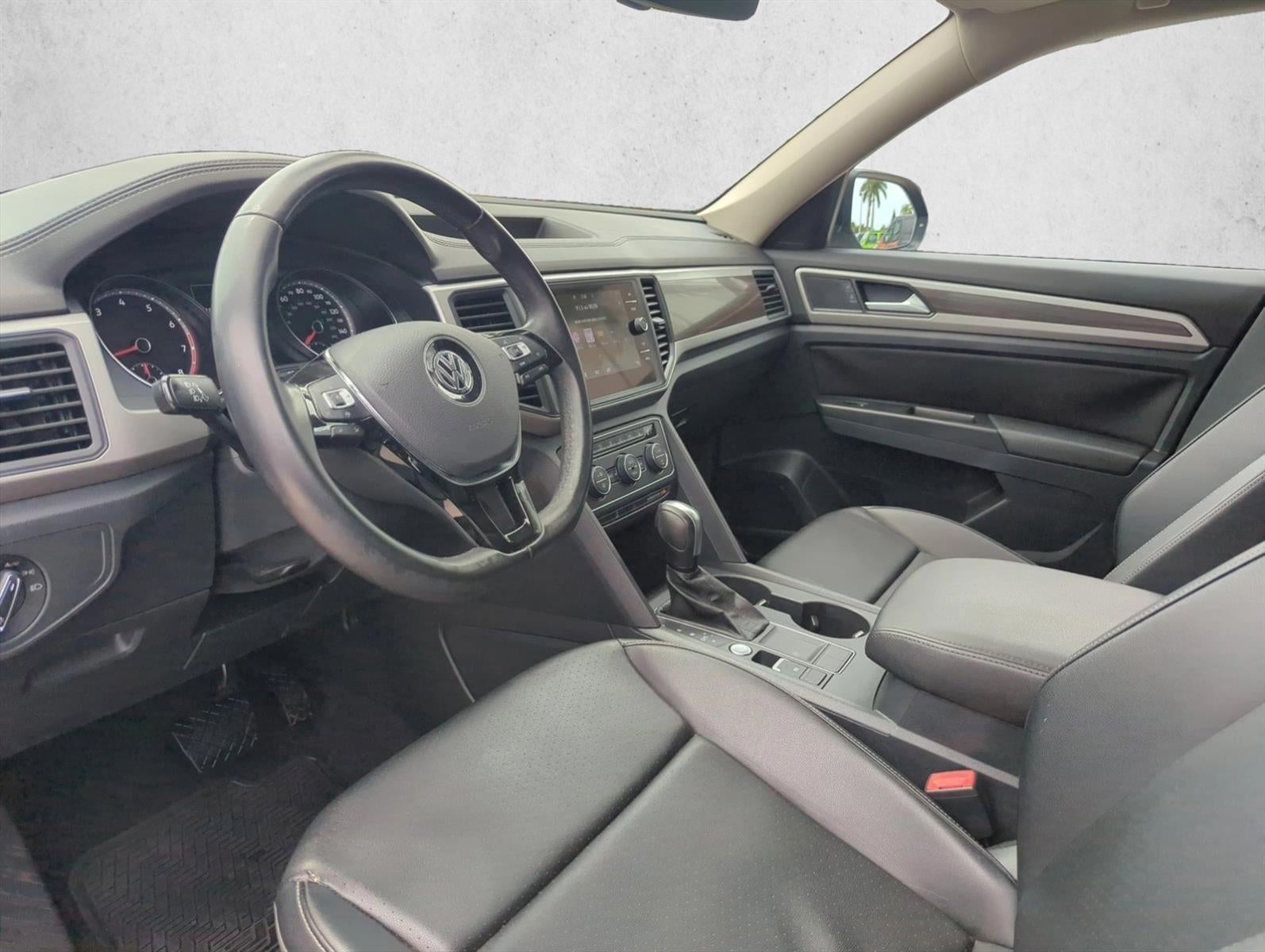 2020 Volkswagen Atlas 2.0T SE w/Technology FWD