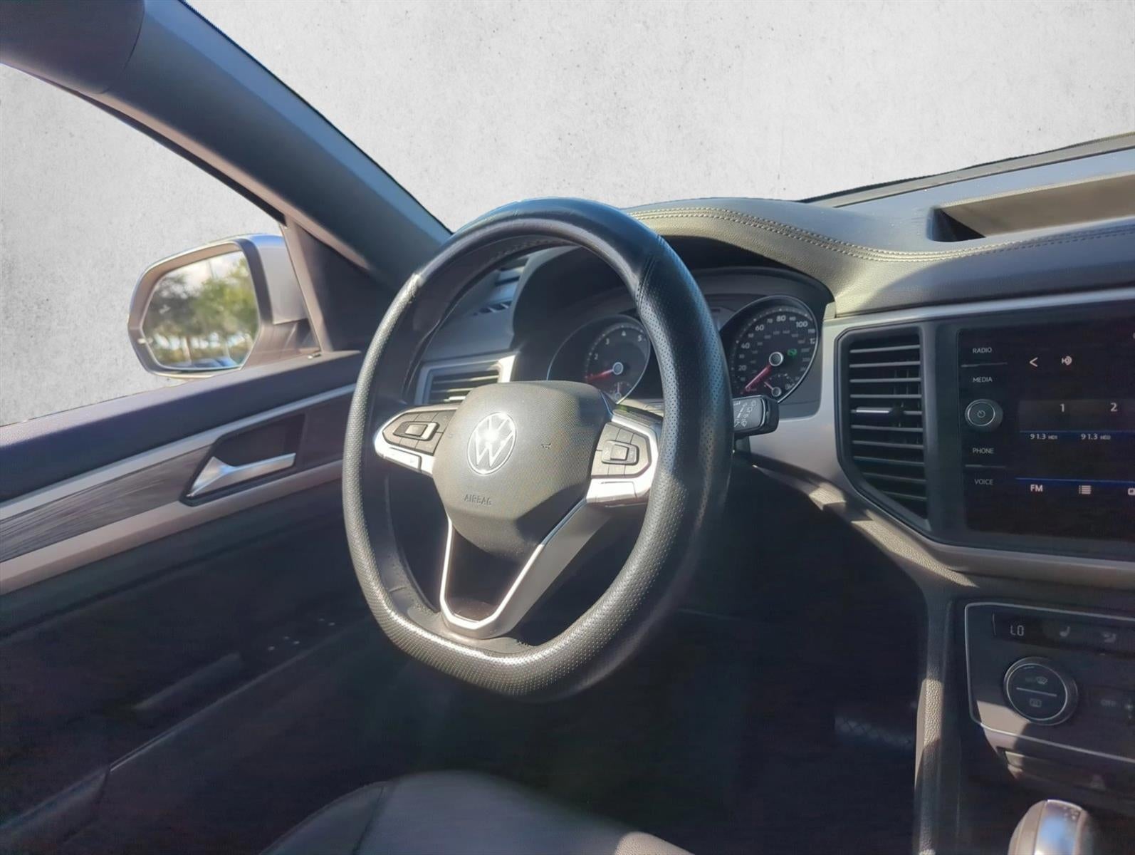 2020 Volkswagen Atlas Cross Sport 3.6L V6 SE w/Technology R-Line FWD