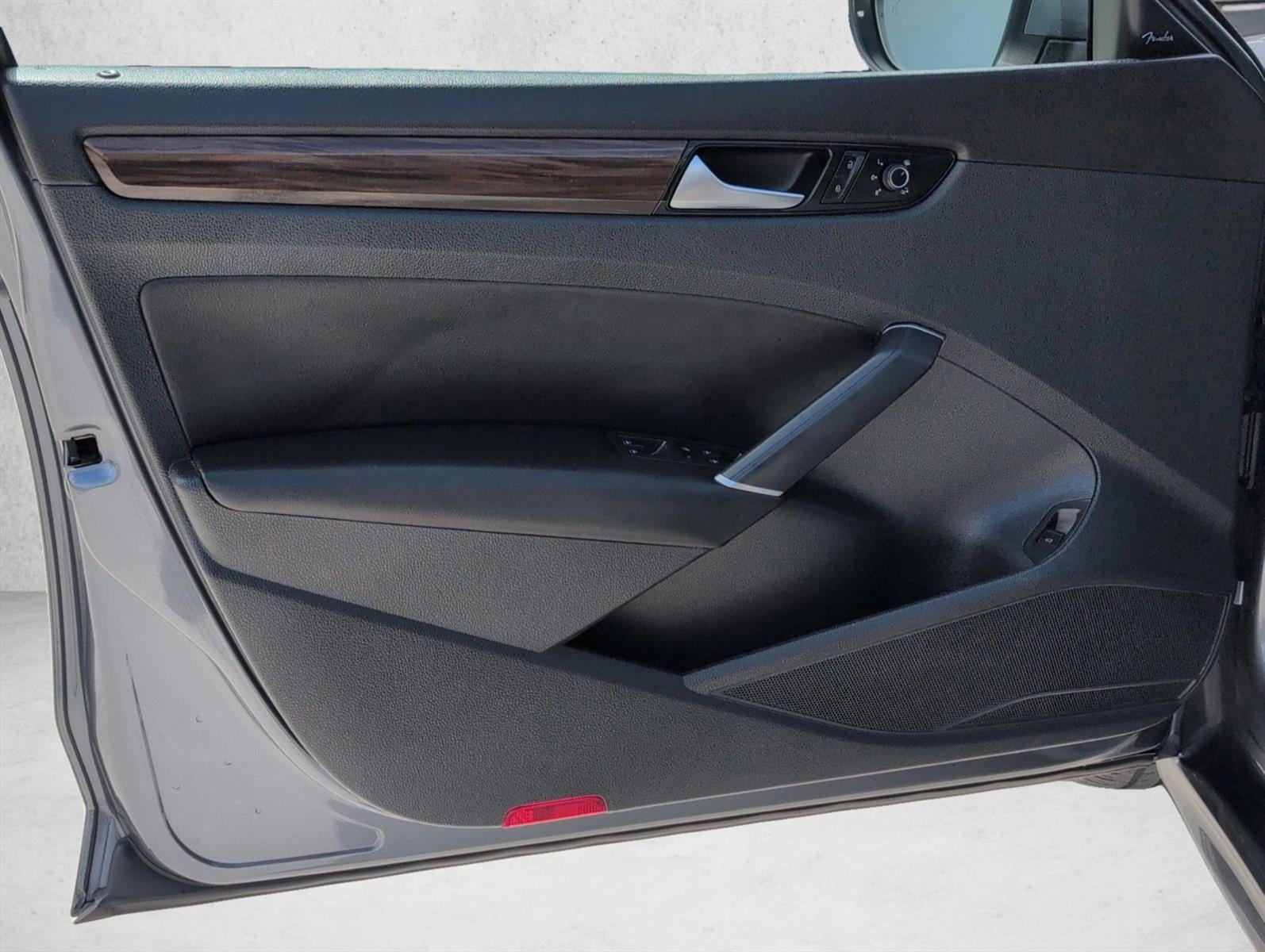 2020 Volkswagen Passat 2.0T SEL Auto