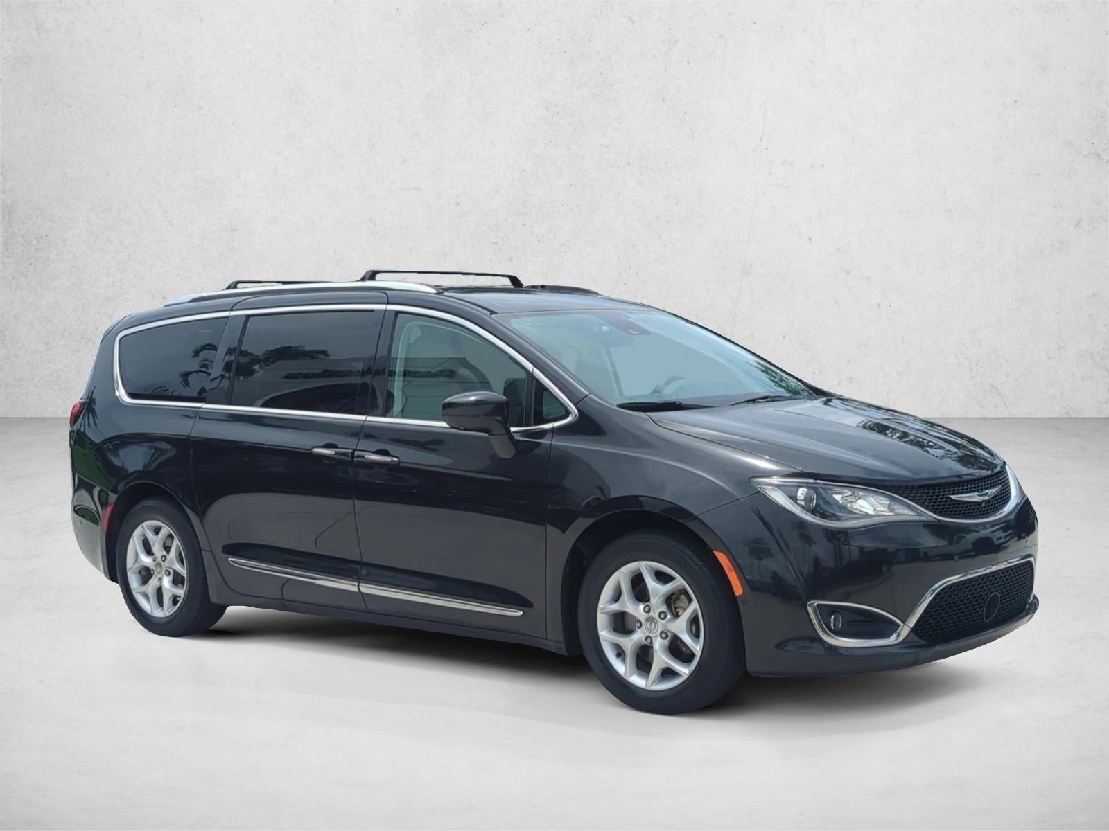 2018 Chrysler Pacifica Touring L FWD