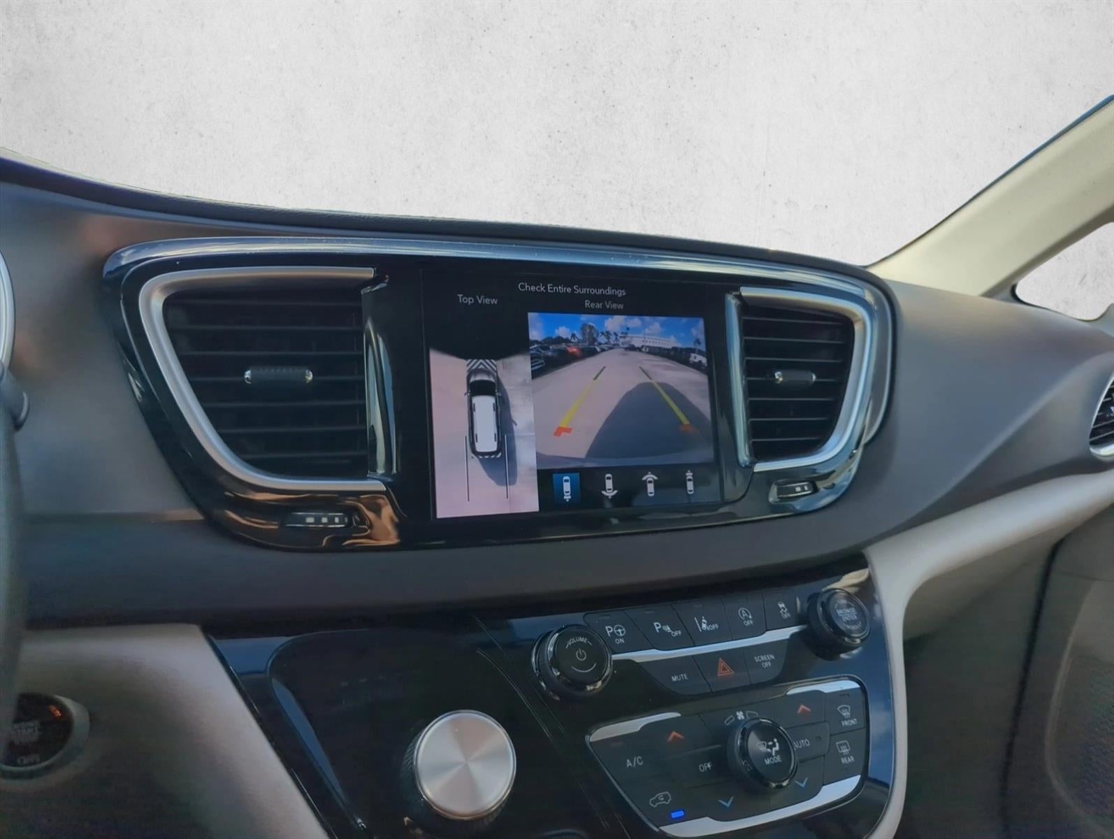 2019 Chrysler Pacifica Touring L Plus FWD