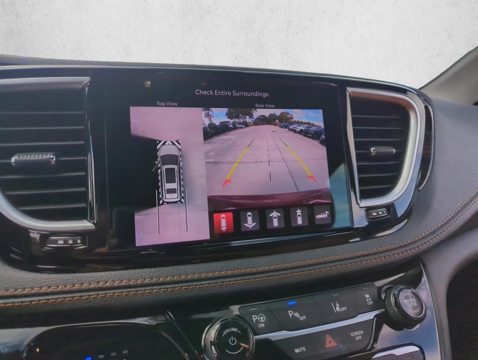 2021 Chrysler Pacifica Hybrid Pinnacle