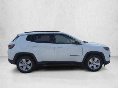 2022 Jeep Compass Latitude FWD