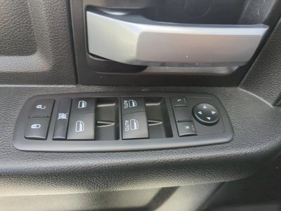 2019 RAM 3500 Tradesman 4x2 Crew Cab 8' Box