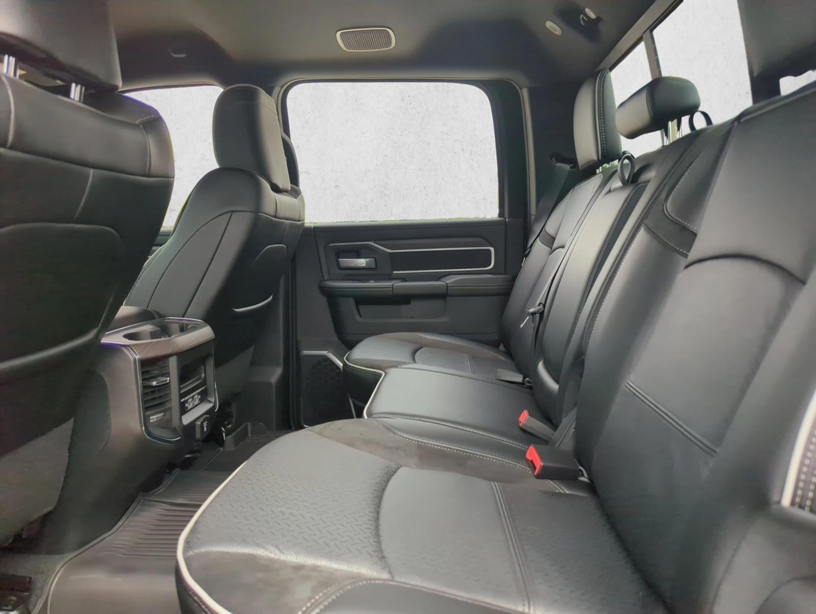 2026 RAM 3500 Laramie 4x4 Crew Cab 8' Box