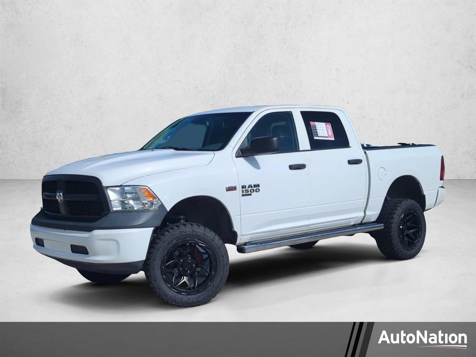 2019 RAM 1500 Classic Tradesman 4x4 Crew Cab 5'7" Box