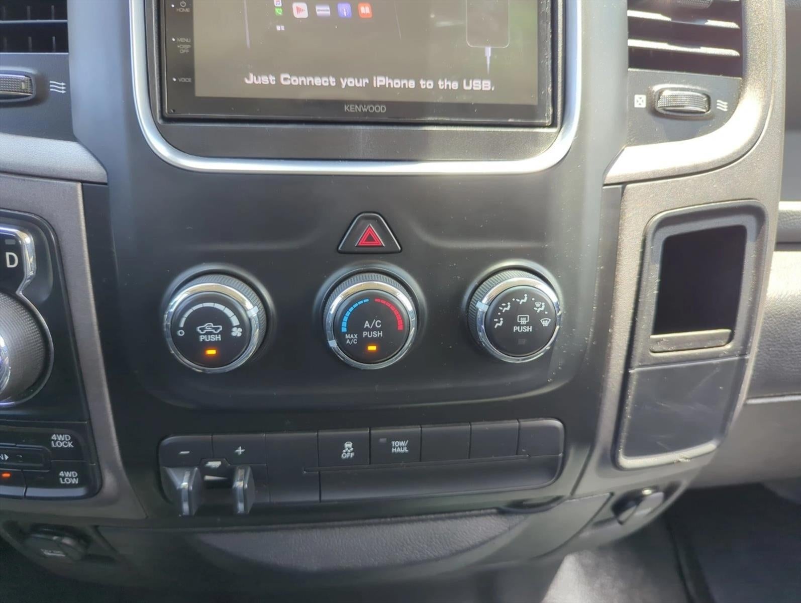 2019 RAM 1500 Classic Tradesman 4x4 Crew Cab 5'7" Box