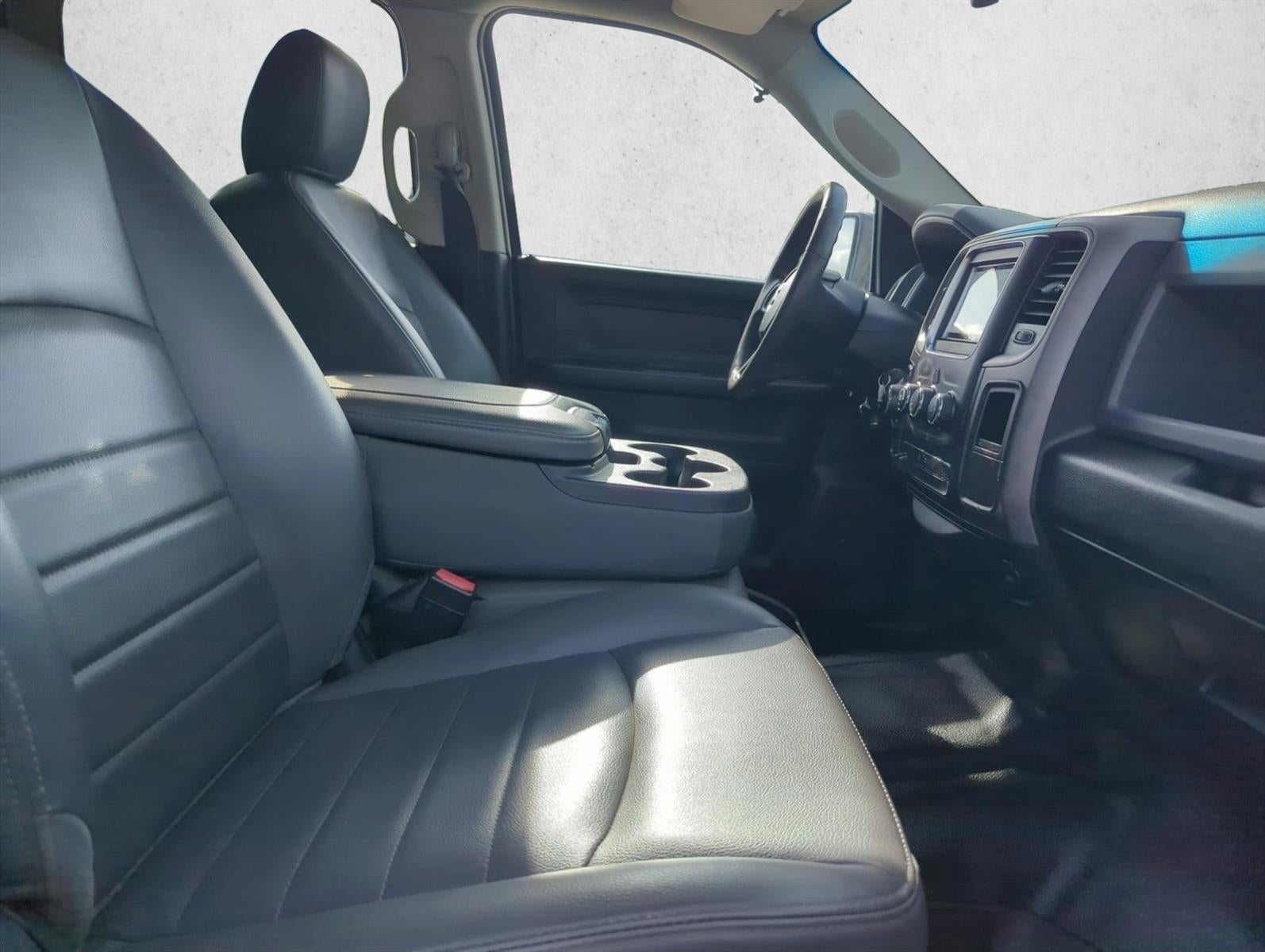 2019 RAM 1500 Classic Tradesman 4x4 Crew Cab 5'7" Box