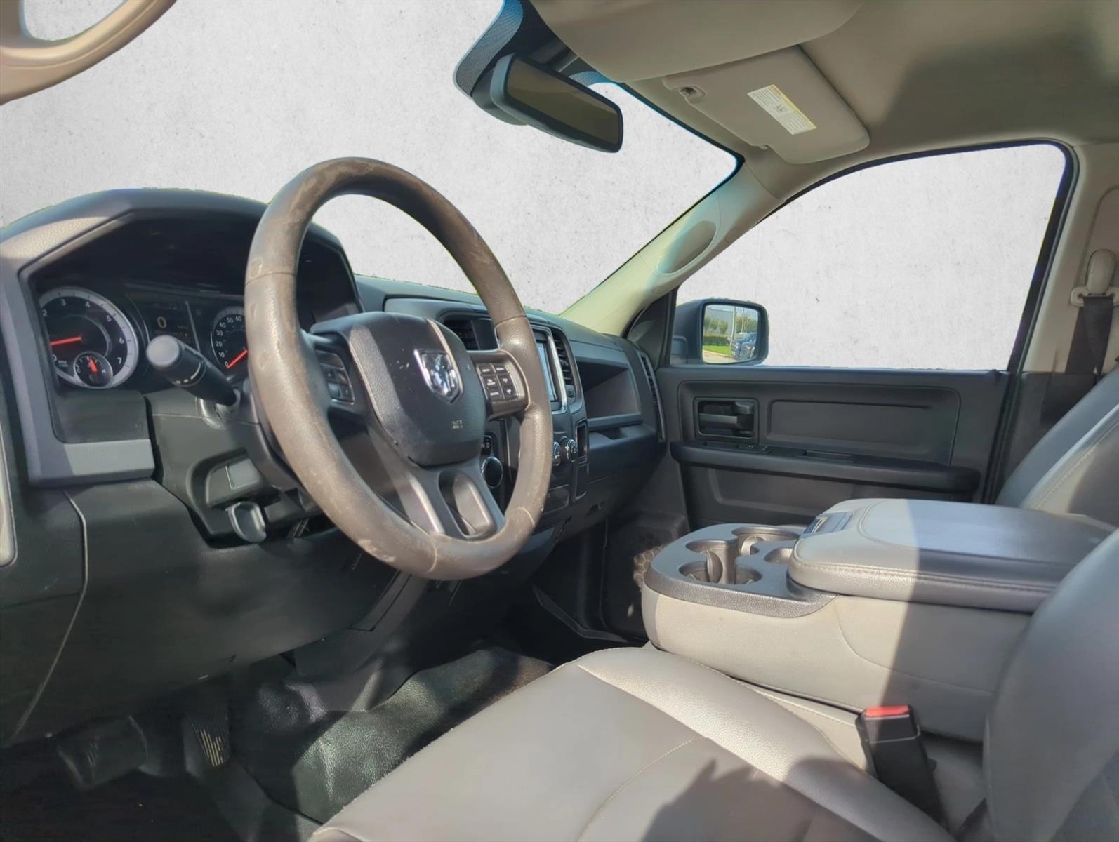 2019 RAM 1500 Classic Tradesman 4x4 Crew Cab 5'7" Box