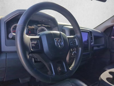 2015 RAM 1500 4WD Crew Cab 5.7 Ft Box Express