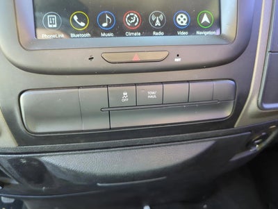 2015 RAM 1500 4WD Crew Cab 5.7 Ft Box Express