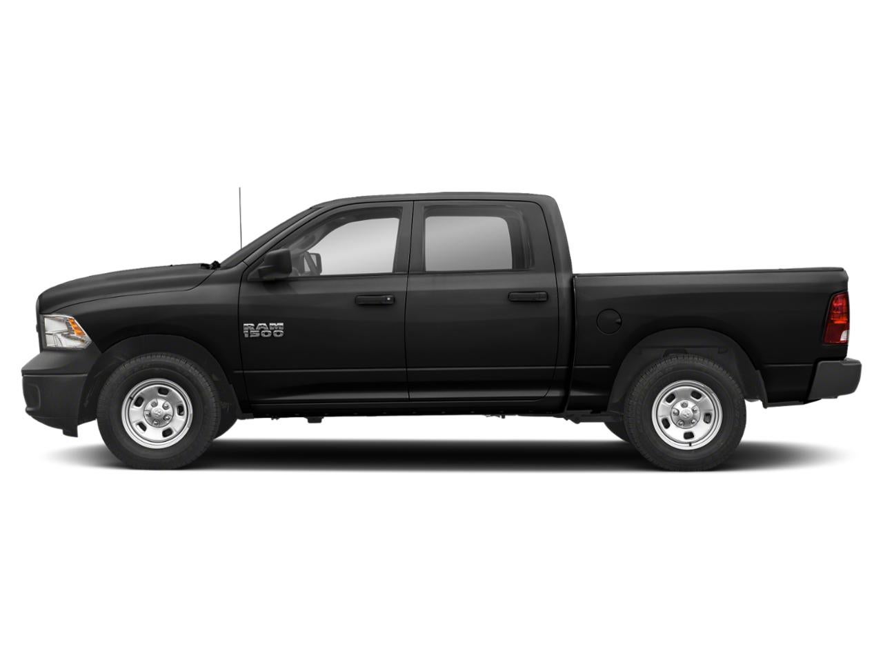 2015 RAM 1500 4WD Crew Cab 5.7 Ft Box Express