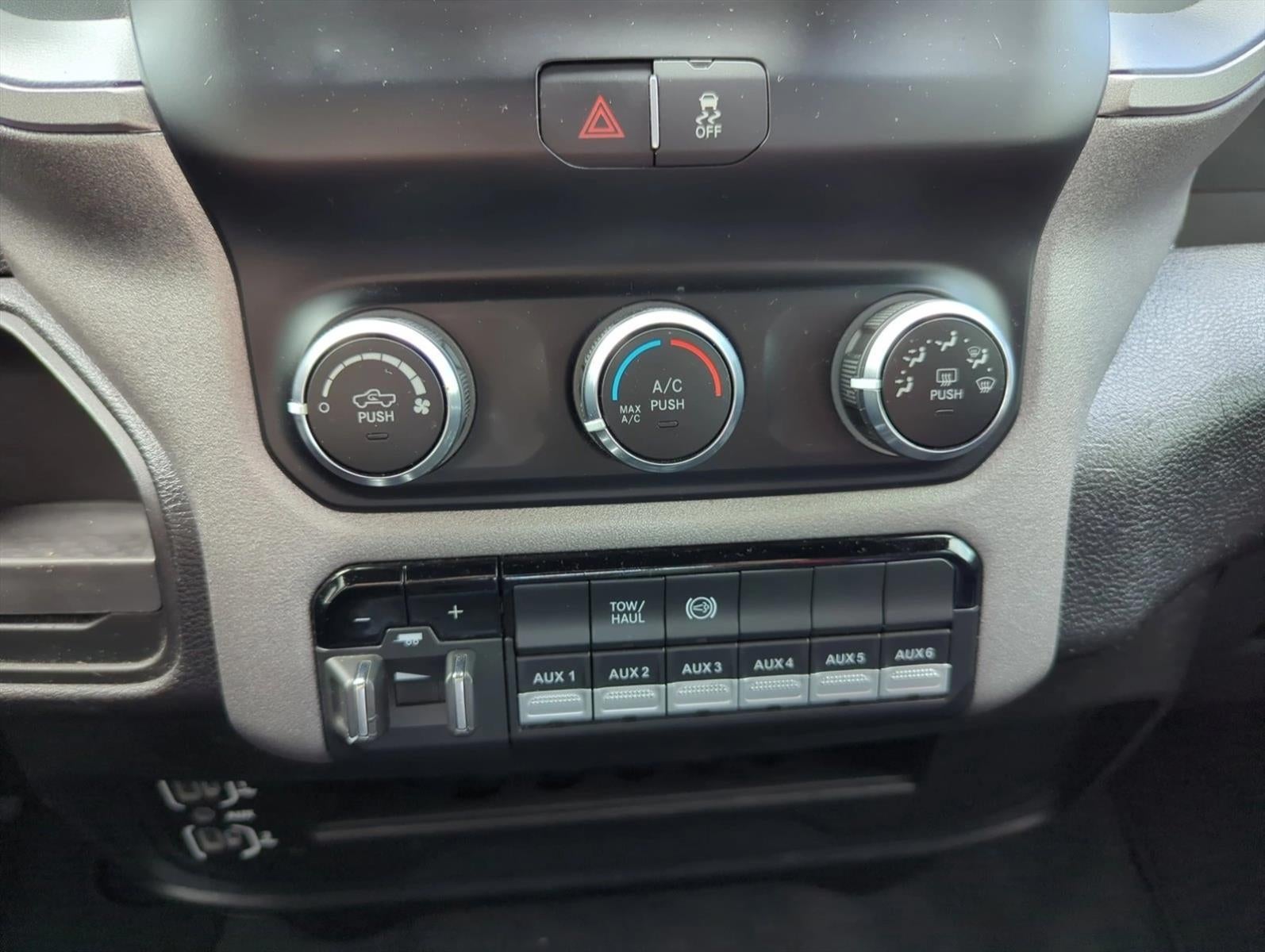 2024 RAM 2500 Tradesman 4x4 Crew Cab 6'4" Box