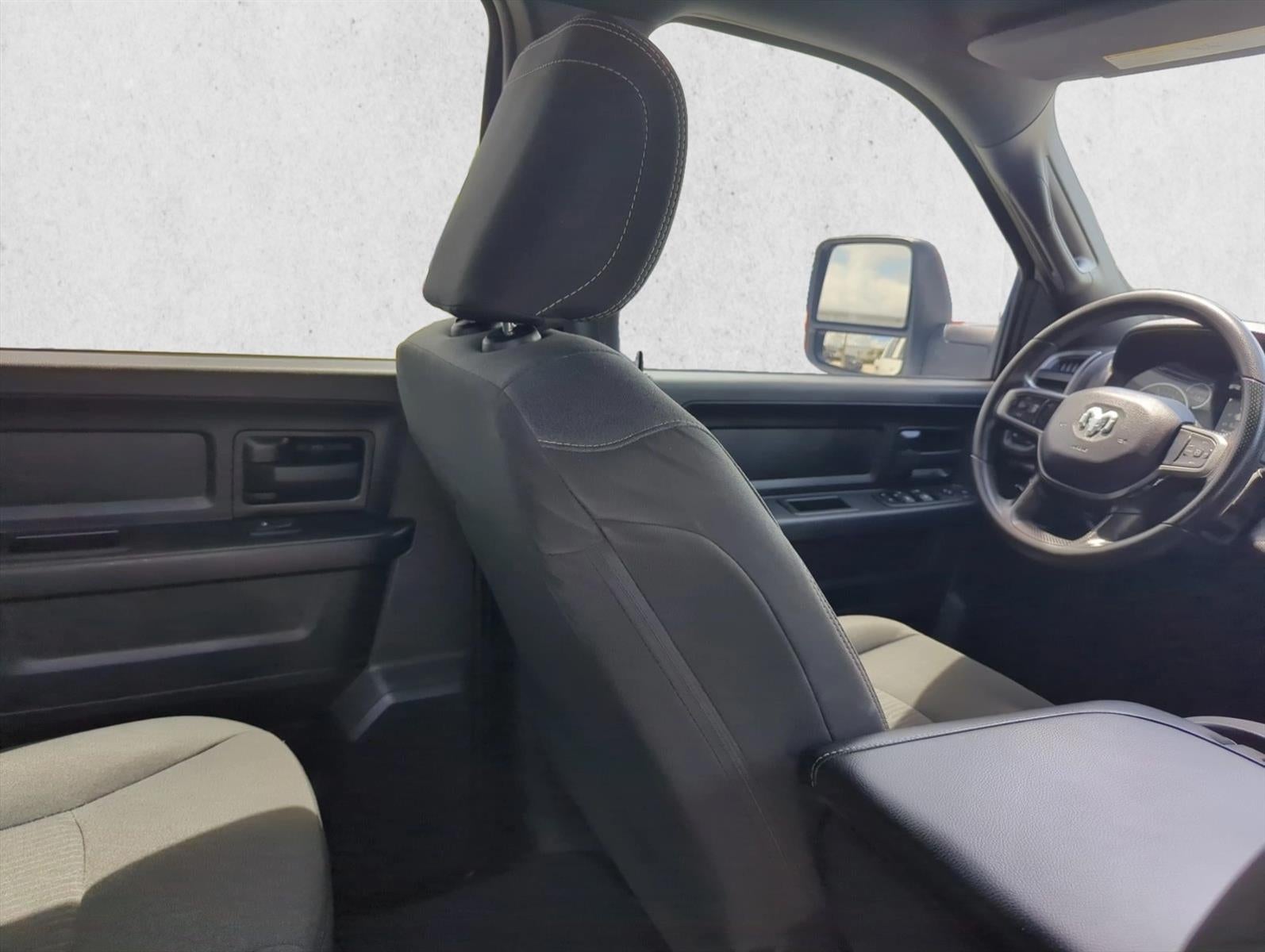 2024 RAM 2500 Tradesman 4x4 Crew Cab 6'4" Box