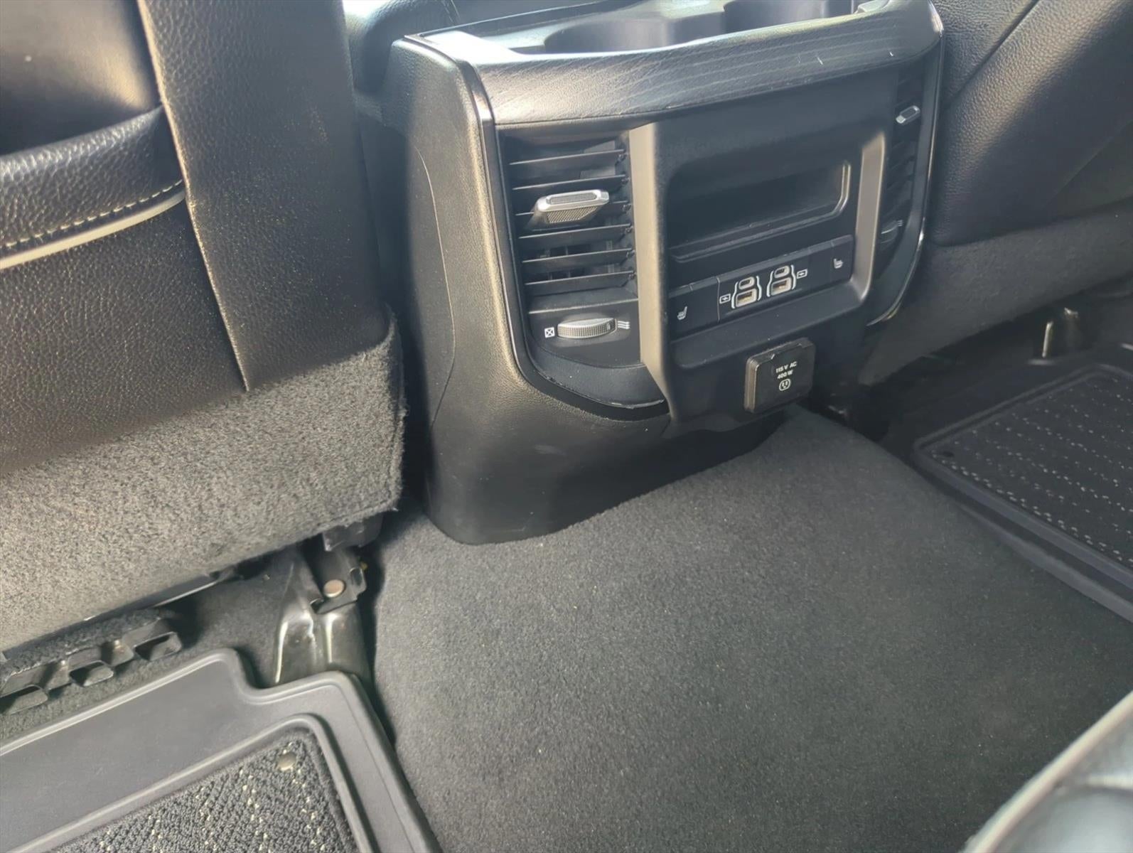 2022 RAM 2500 Limited 4x4 Mega Cab 6'4" Box