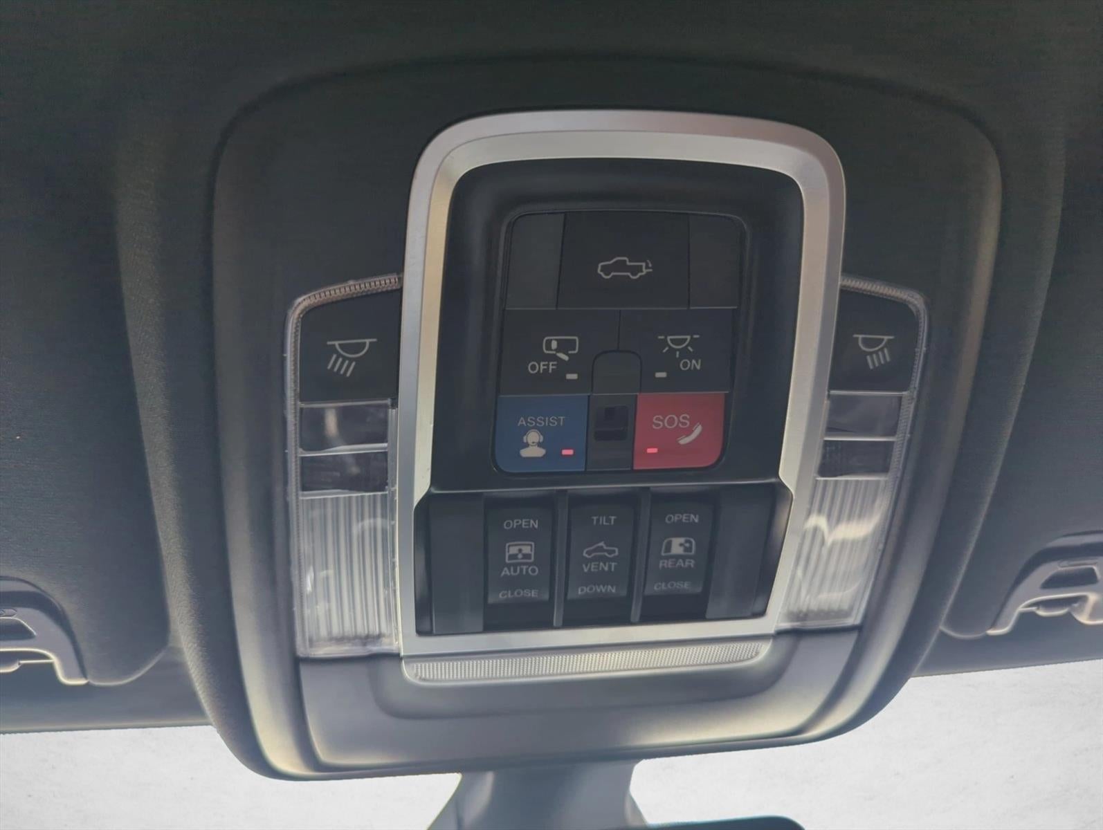 2022 RAM 2500 Limited 4x4 Mega Cab 6'4" Box