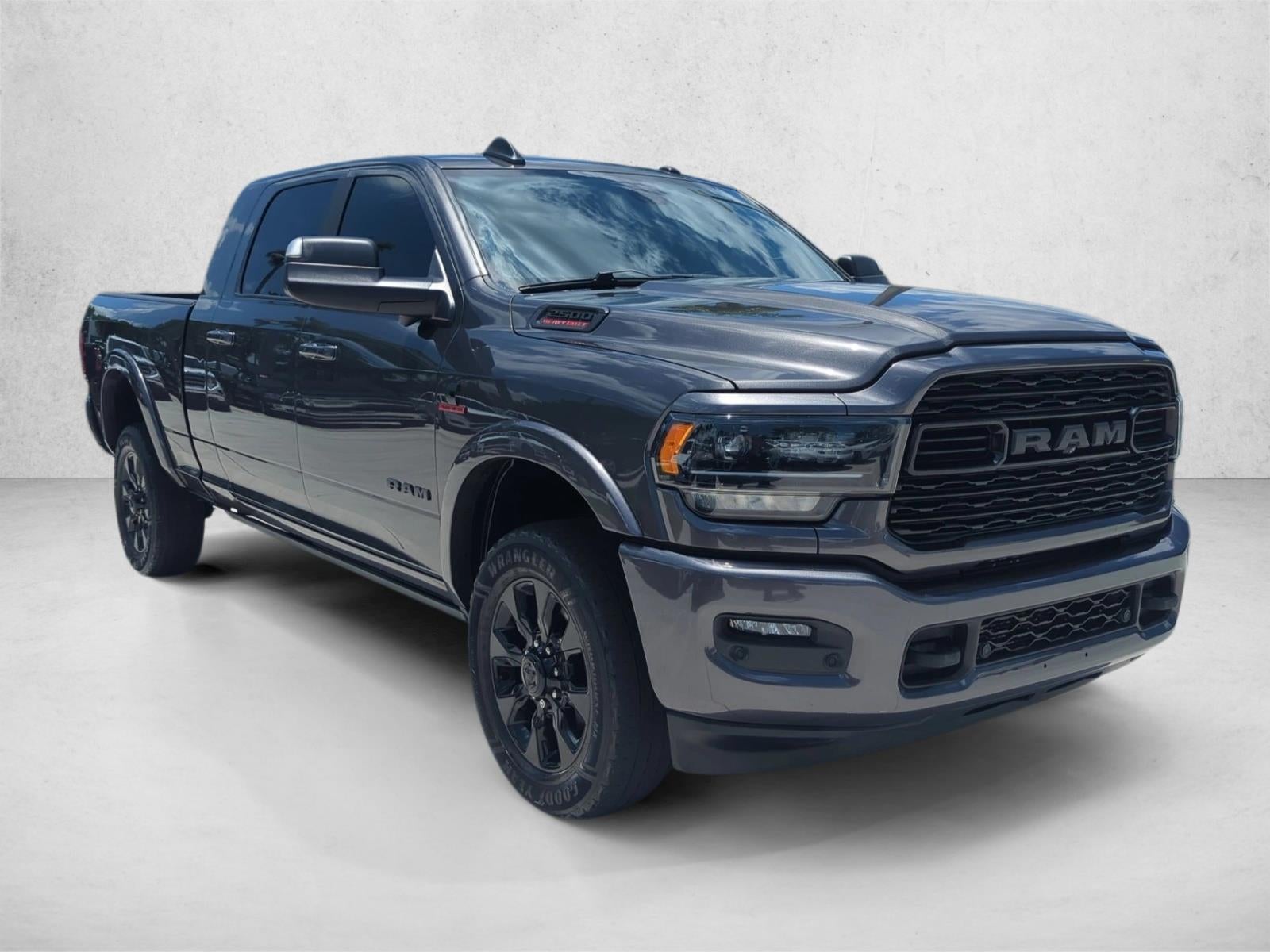 2022 RAM 2500 Limited 4x4 Mega Cab 6'4" Box