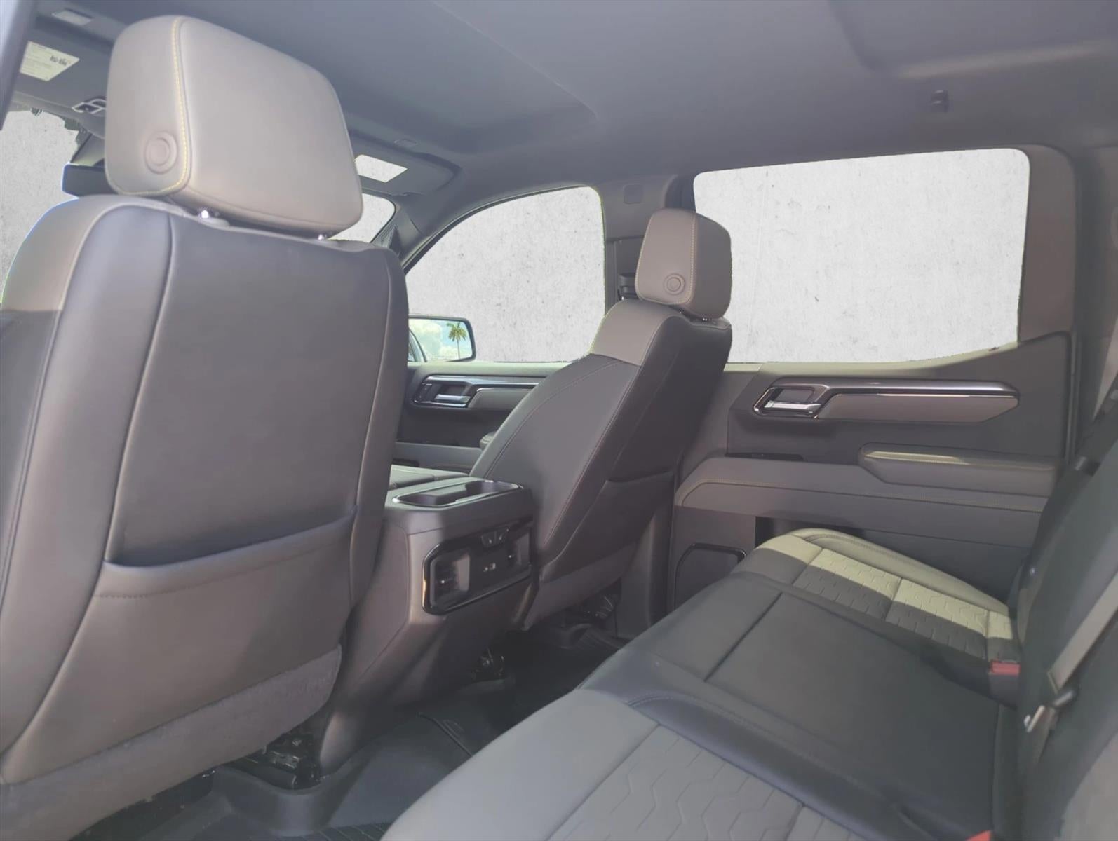 2025 Chevrolet Silverado 1500 Crew Cab Short Box 4-Wheel Drive ZR2
