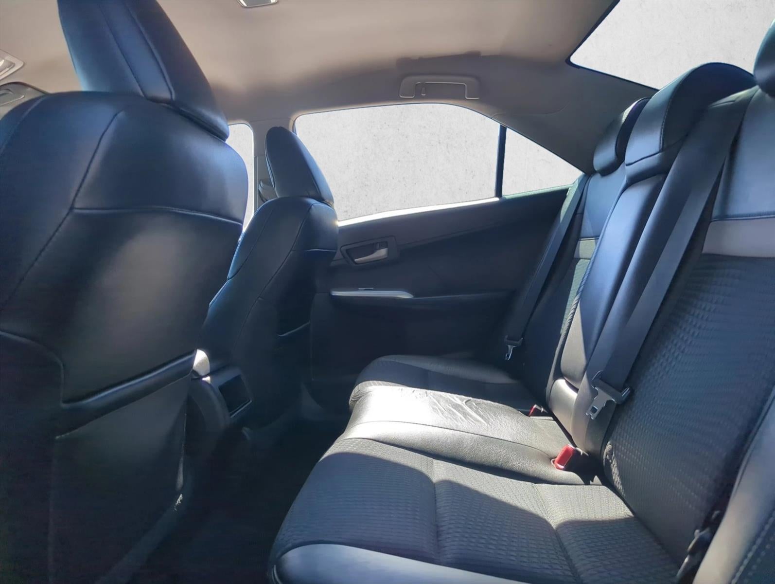 2012 Toyota Camry 4dr Sdn I4 Auto SE (Natl)